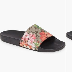 Gucci Pursuit Slide Sandal (Women)